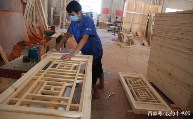 探尋仿古門窗定制佳處 匠心工藝與門窗加工的完美融合